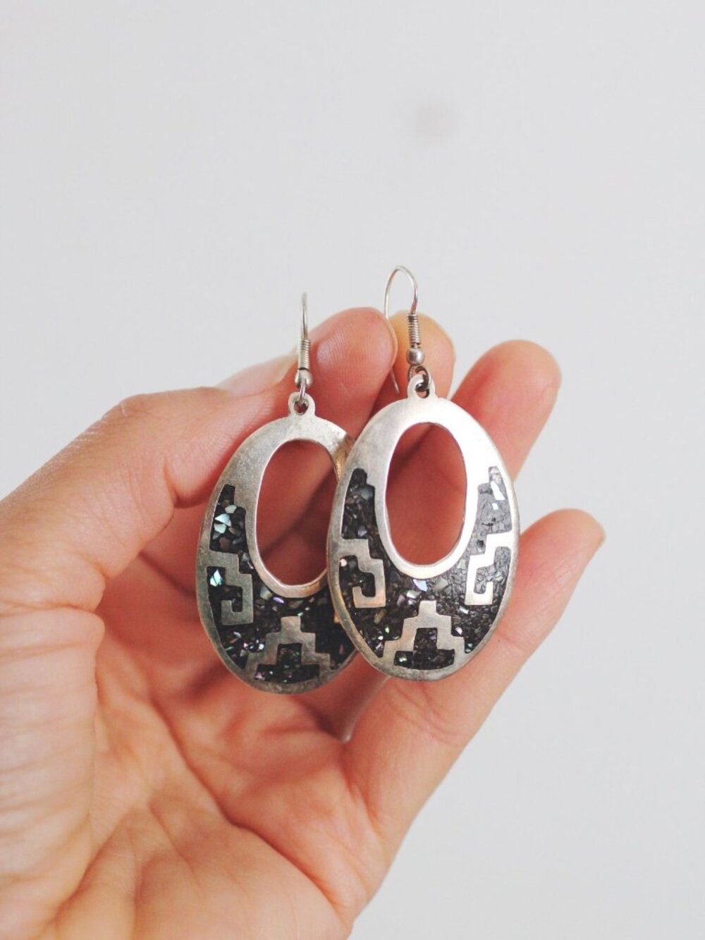 Vintage Abalone Enamel Inlay Oval Earrings Geometric Alpaca Mexico
